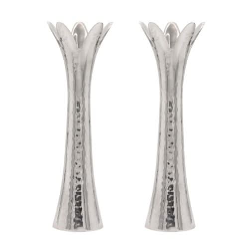 זוג פמוטי "פרח" מהודרים מרוקעים (22*7 ס"מ) - ע"י אמן יאיר עמנואל