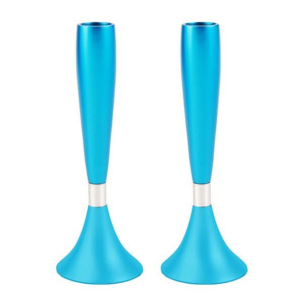 זוג פמוטי "צינור" מהודרים ( 5.5 * 4 * 16 ס"מ ) מאלומיניום בצביעת אנודייז מדהימה בצבע טורקיז. מעוצב ומיוצר ע"י אמן יאיר עמנואל.