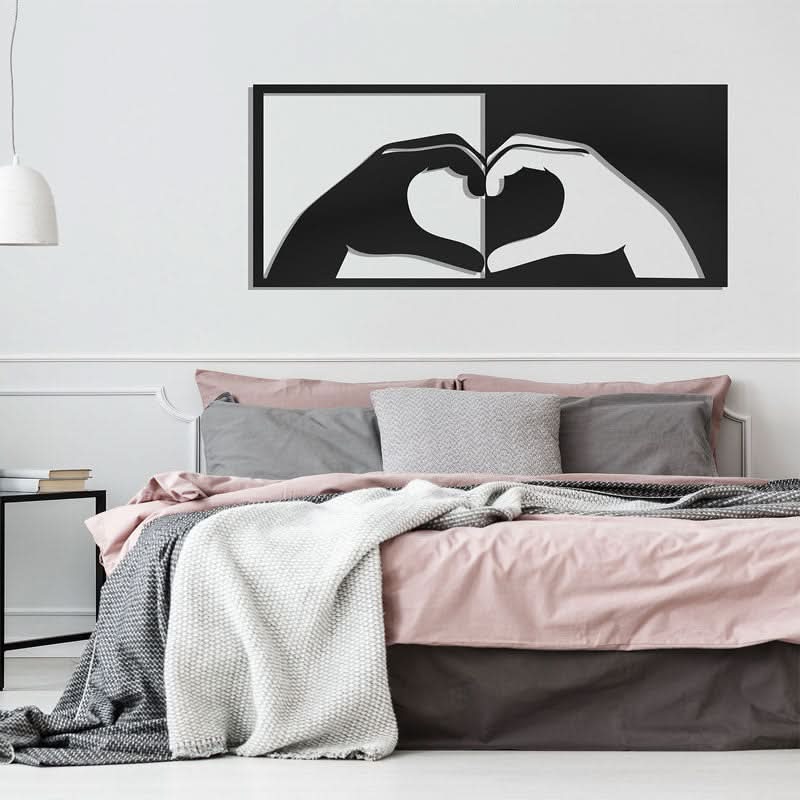 מתלה קיר “אהבה חוצה מגדרים" ממתכת (4 גדלים, ו-5 צבעי מתכת לבחירה)