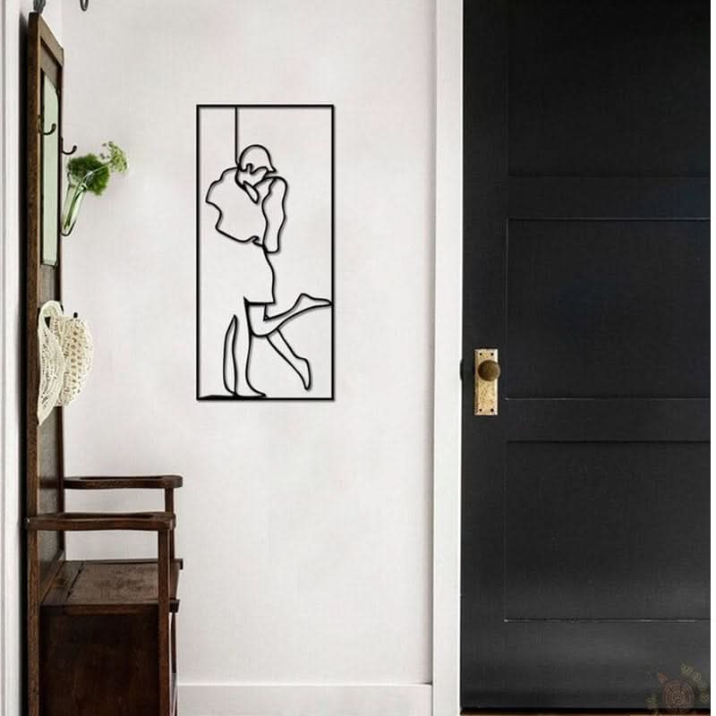 מתלה קיר “אהבה צעירה" ממתכת (4 גדלים, ו-5 צבעי מתכת לבחירה)