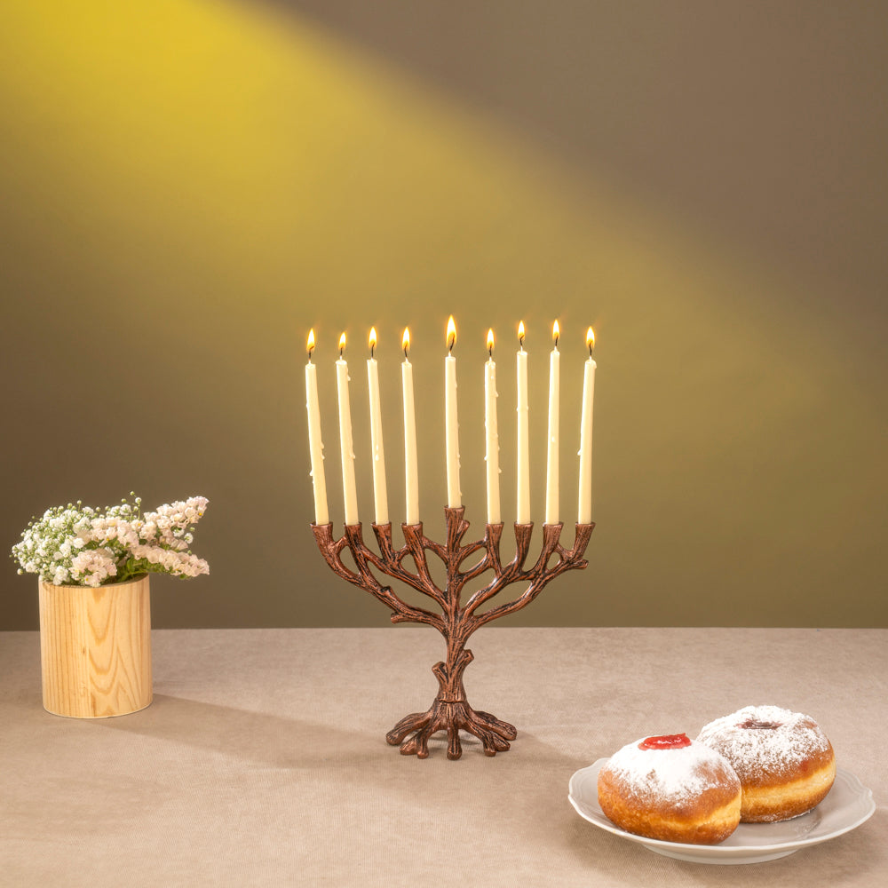 חנוכייה "עץ החיים" עם שורשים בגוון נחושת - תמונה 3 - יאיר עמנואל
