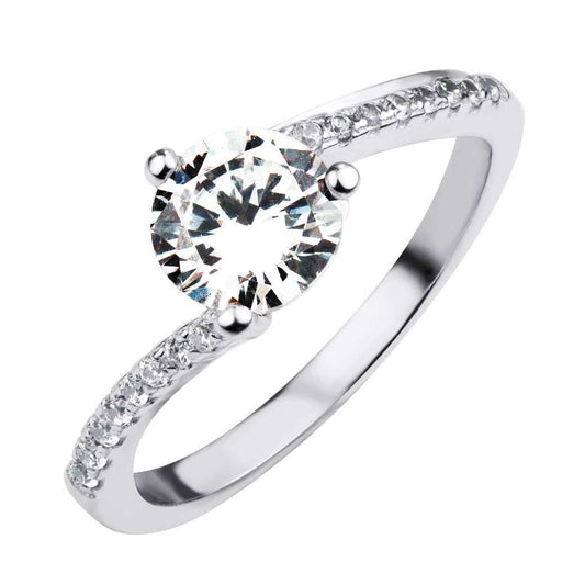 טבעת "סוליטר" לאישה מכסף 925 משובצת קריסטלים לבנים. איכות צורפות גבוהה במיוחד. מחיר מבצע אתר מתנות ישראל