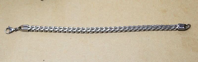 Men's bracelet, thick links, made of stainless steel, length 22 cm.