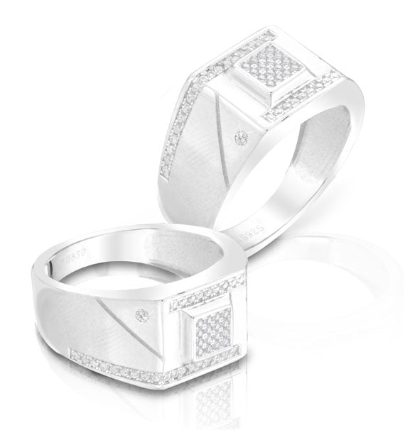 טבעת "חותם" מלבנית לגבר מכסף 925 משובצת קריסטלים לבנים