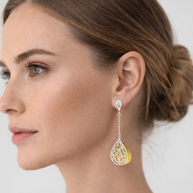 עגילי כסף 925 נופלים (3*2 ס"מ) בציפוי זהב וקריסטלים – עיצוב דו־שכבתי יוקרתי