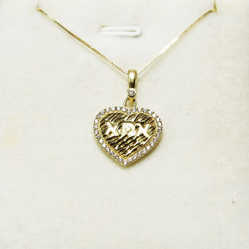 "Heart" necklace with the inscription "Mom" in 14k yellow gold, set with crystals