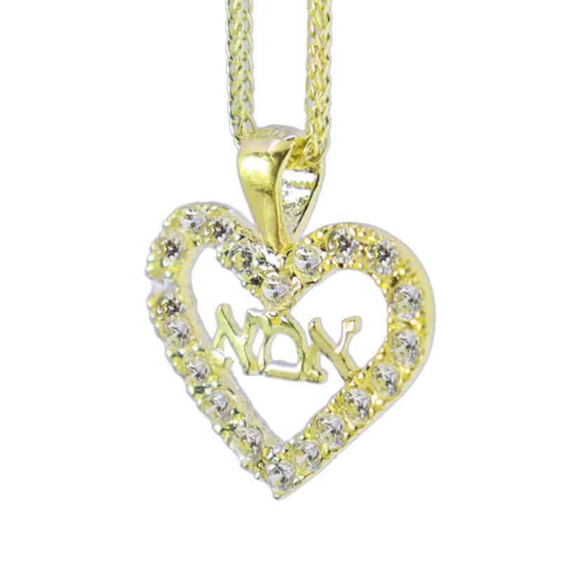 תליון לב משובץ קריסטלים לבנים. עם הכיתוב: "אמא". עשוי מזהב צהוב 14 קראט. מחיר מבצע אתר מתנות ישראל.