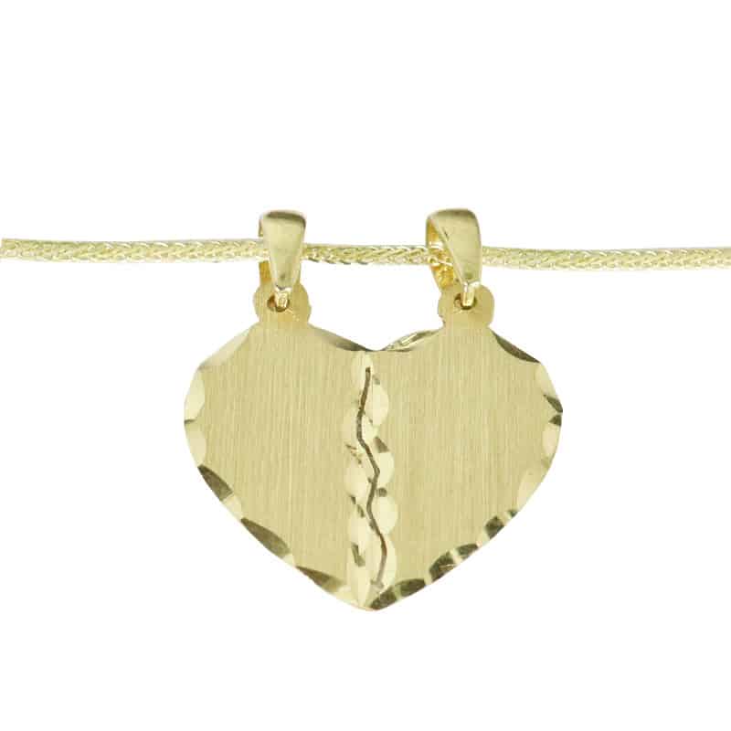 תליון לב חצוי לזוגות מזהב צהוב 14 קראט. מחיר מבצע מיוחד באתר מתנות ישראל