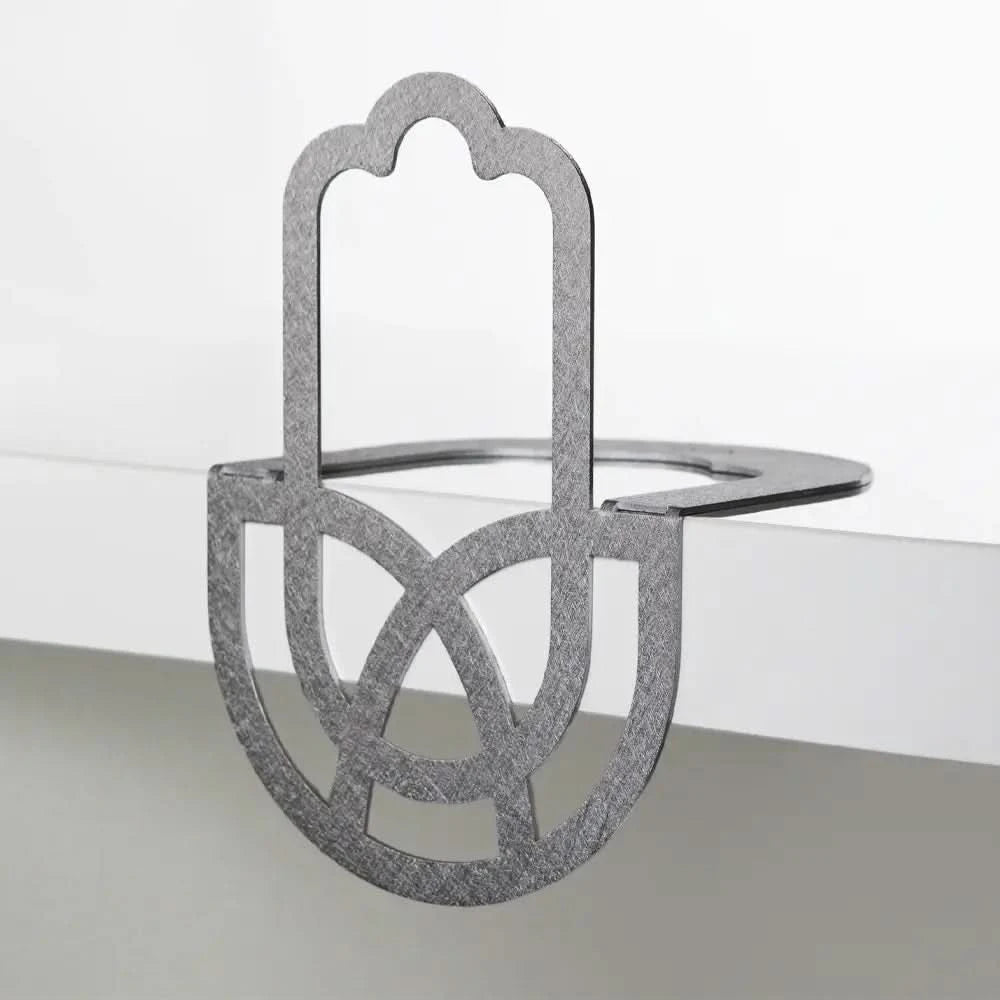 חמסת מדף "יד פאטימה" מאלומיניום מוברש (15 ס"מ) ע"י האמנית שלי אגרונין