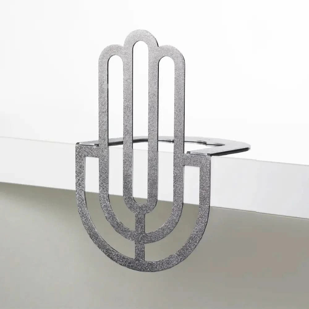 חמסת מדף "יד מרים" מאלומיניום מוברש (18 ס"מ) ע"י האמנית שלי אגרונין