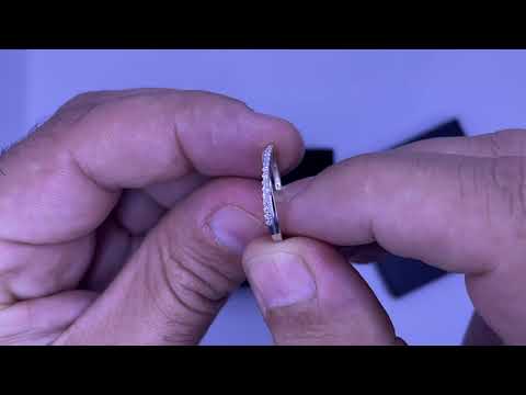 טבעת לאישה מכסף סטרלינג 925 משובצת קריסטלים לבנים