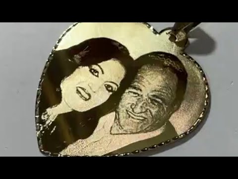 תליון אובלי בינוני (3*2 ס"מ) מזהב צהוב 14 קראט עם חריטת תמונה איכותית