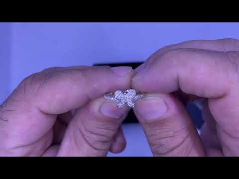 טבעת "פרפר" עדינה מכסף 925 משובצת קריסטלים לבנים עם ציפוי רודיום