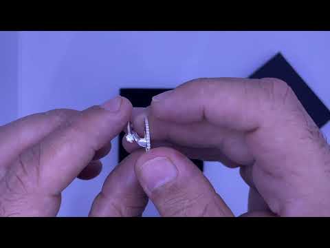 טבעת מיוחדת לאישה מכסף 925 משובצת קריסטלים לבנים