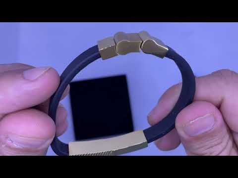 צמיד לגבר מעור PU שחור (21 ס"מ) פלטת פלדת אל-חלד עם ציפוי זהב PVD