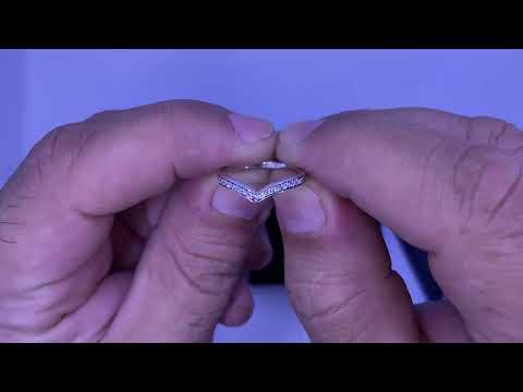 טבעת מכסף 925 לאישה סטרלינג עם קריסטלים לבנים וציפוי רודיום