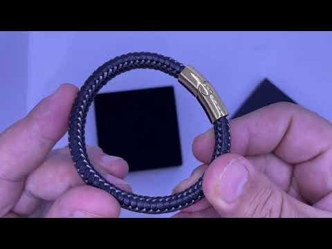 צמיד לגבר מעור PU שחור שזור עם חוטי סטיל סוגר מגנטי זהב (21 ס"מ)