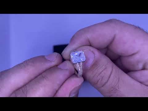 טבעת לאישה מכסף 925 עם אבן "סנטר" לבנה, וקריסטלים בצבע "שמפניה"