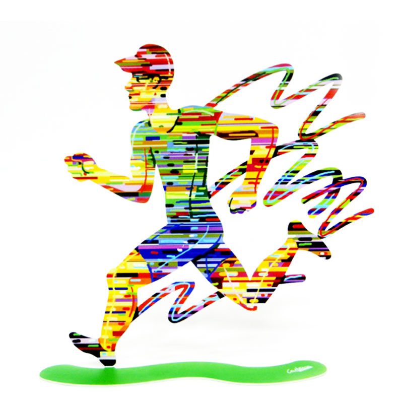 סטנד "איש רץ" Jogger - Male Height 31cm(12.2") Width 33cm(13") Weight 0.75 KG סטנד מתכת צבעוני בעבודת יד עם הדפס דו צדדי על מתכת בחיתוך לייזר. סטנד מהמם המדגים איש בריצה. יצירה זו לוכדת את מהות יצירתו של דייוויד גרשטיין. שמחת חיים, צבעוניות ספורט ורומנטיקה. מעוצב ומיוצר ע"י האמן דוד גרשטיין. פסל מתכת מקסים זה להנחה על השולחן מדף או תלייה - מאת דייוויד גרשטיין, החוקר את אחד הנושאים החביבים עליו ביותר, ספורט וכושר. מחיר מבצע מתנות ישראל