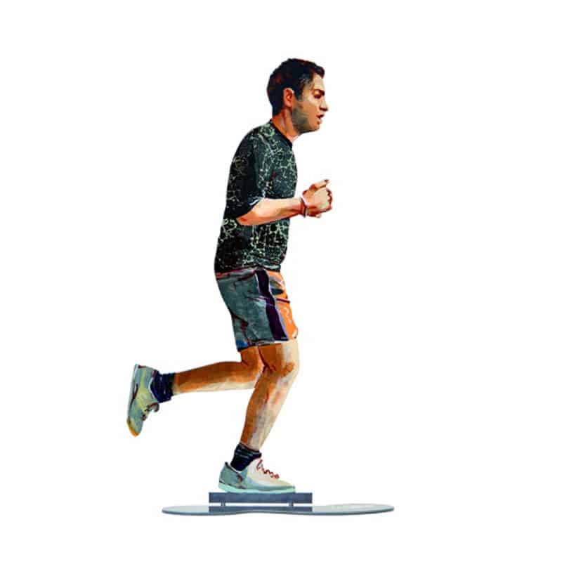 סטנד "רץ קל רגליים" (41.5*21.5 ס"מ) הדפס צבעוני על מתכת. מעוצב ומיוצר ע"י האמן דוד גרשטיין. מחיר מבצע אתר מתנות ישראל