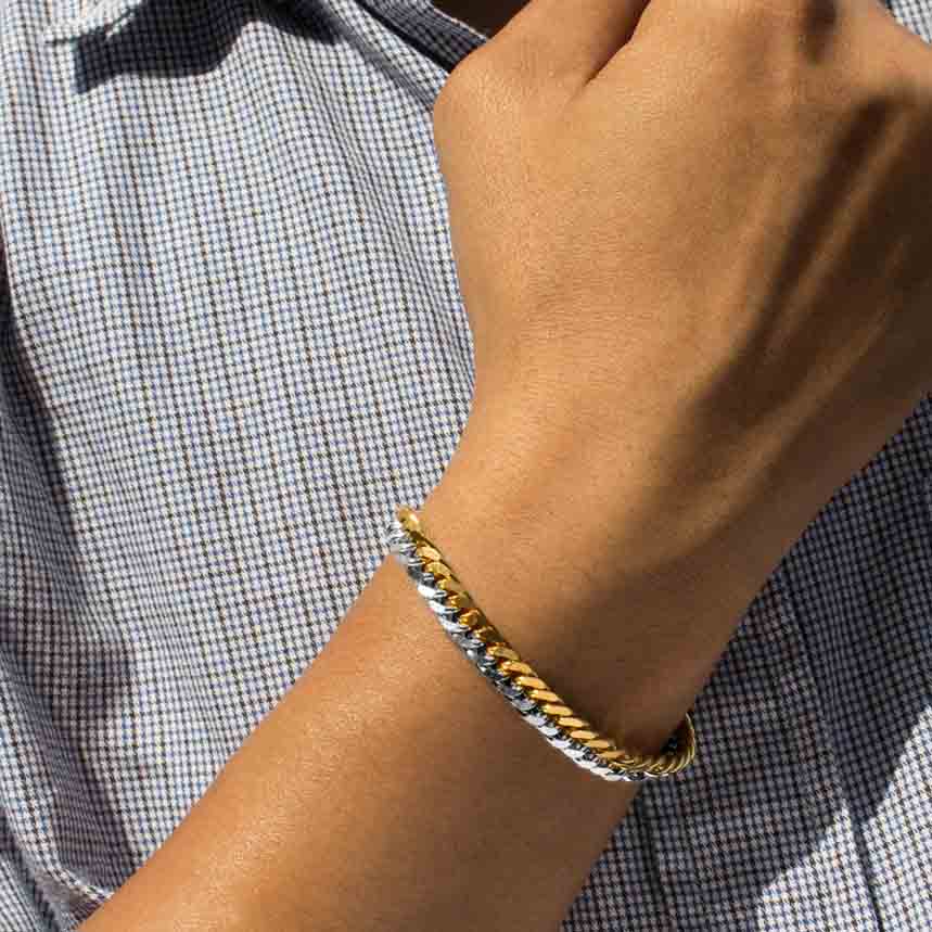 Men's bracelet with stainless steel links and 14k yellow gold PVD coating