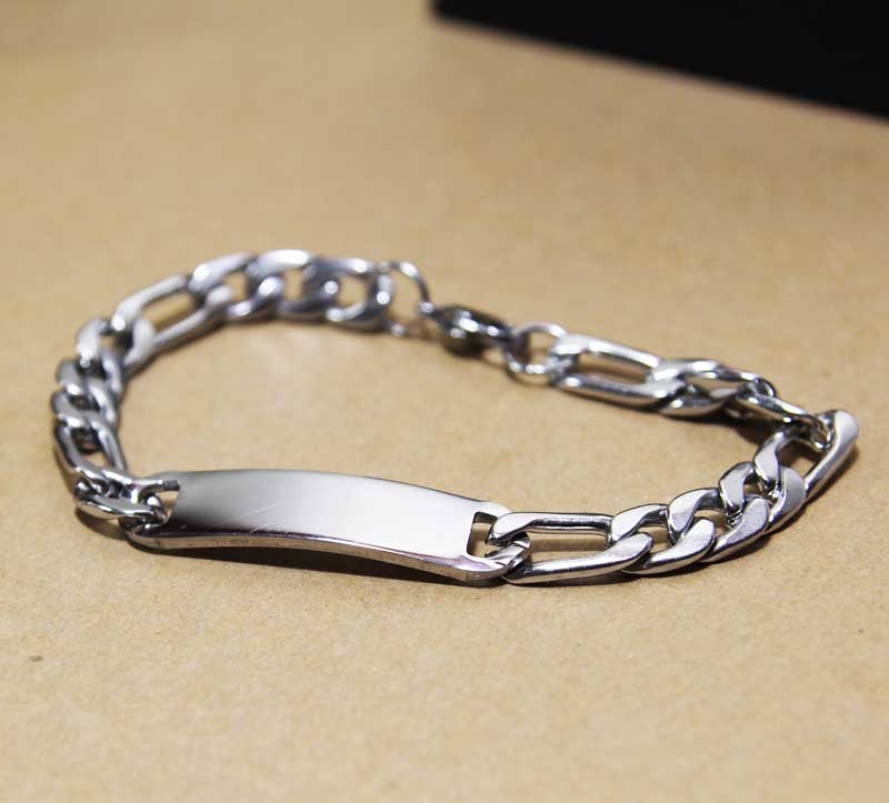 Men's "Figaro" stainless steel bracelet with a plate