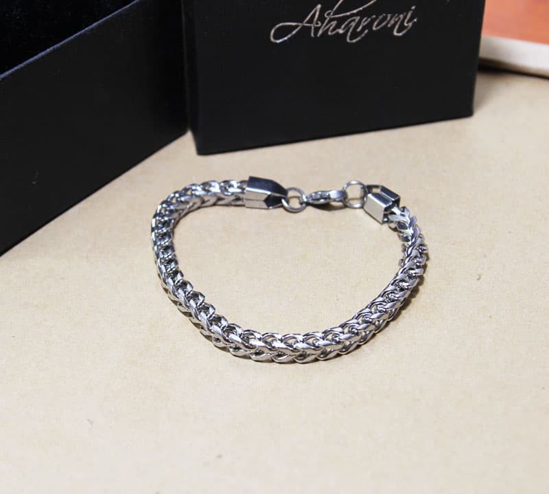 Men's bracelet, thick links, made of stainless steel, length 22 cm.