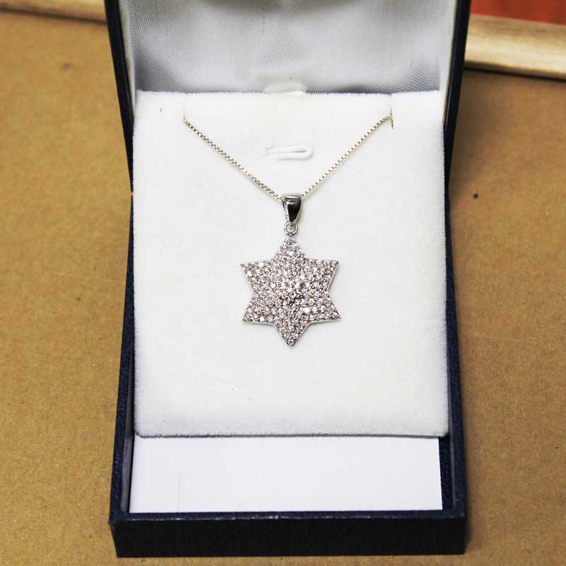 "Star of David" necklace made of 925 silver (2*2.5 cm) inlaid with white crystals and rhodium plating