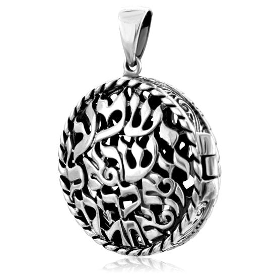 Locket Necklace (2.7 cm) made of 925 silver "Shema Israel, our God is one" opens on both sides