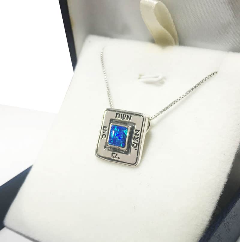 "Who Will Find a Woman of Valor" Square Necklace (1.6 cm) 925 Silver Dark Blue Opal Stone