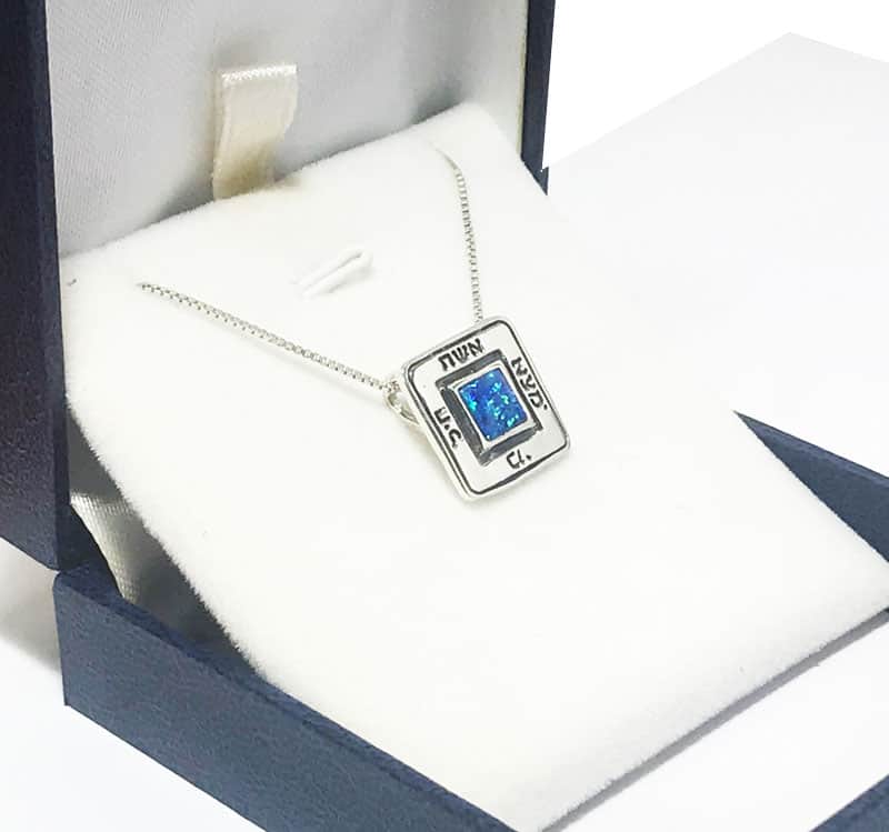 "Who Will Find a Woman of Valor" Square Necklace (1.6 cm) 925 Silver Dark Blue Opal Stone