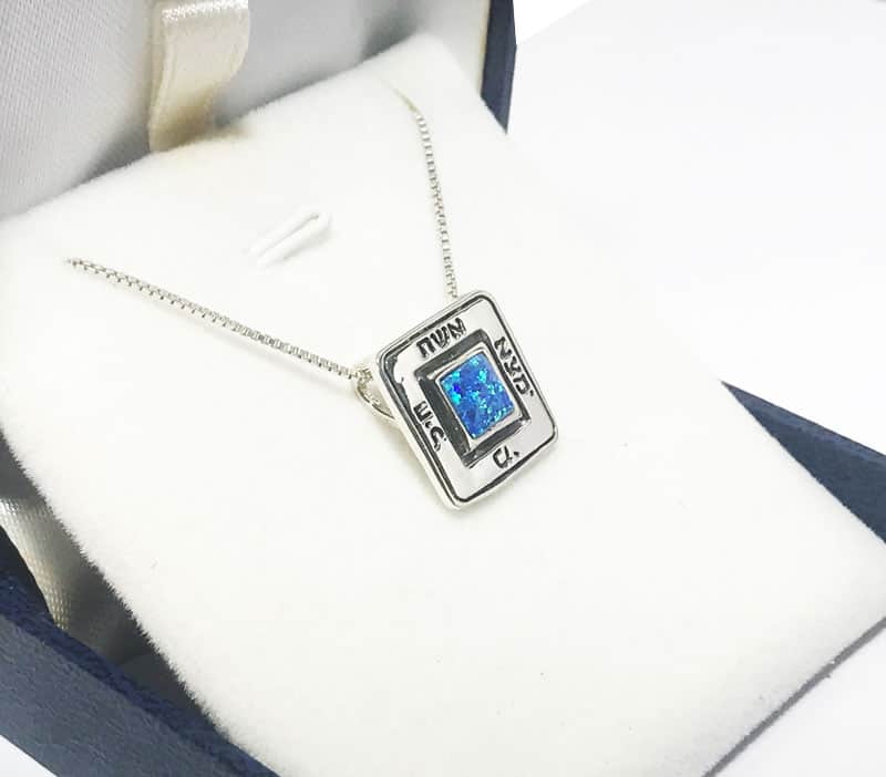 "Who Will Find a Woman of Valor" Square Necklace (1.6 cm) 925 Silver Dark Blue Opal Stone