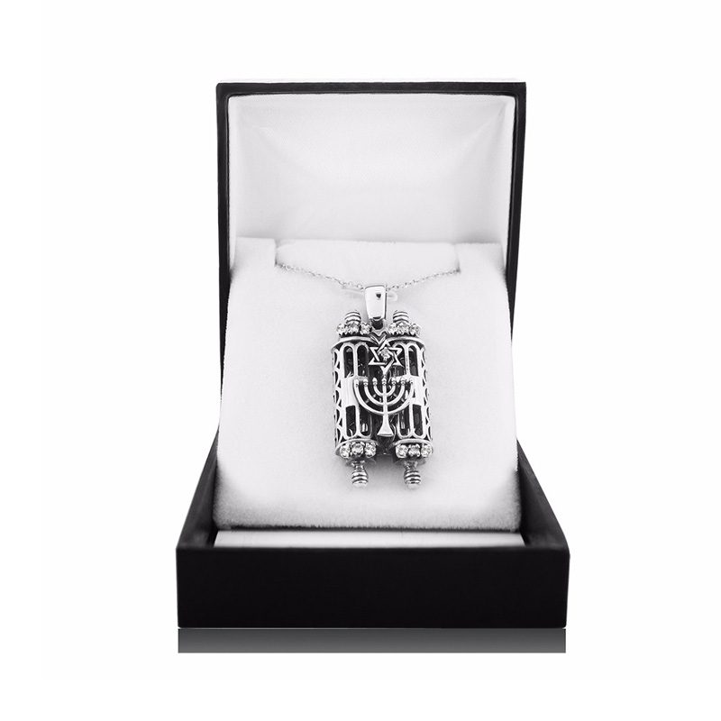 Large "Mezuzah Torah Scroll" necklace (4.5*2.2 cm) opens in 925 silver with white crystals