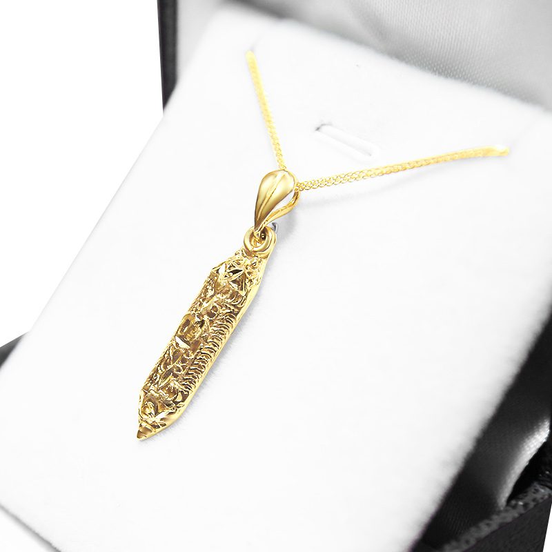 Mezuzah pendant "Shin" (2.8*0.6 cm) in 14k yellow gold with decorations