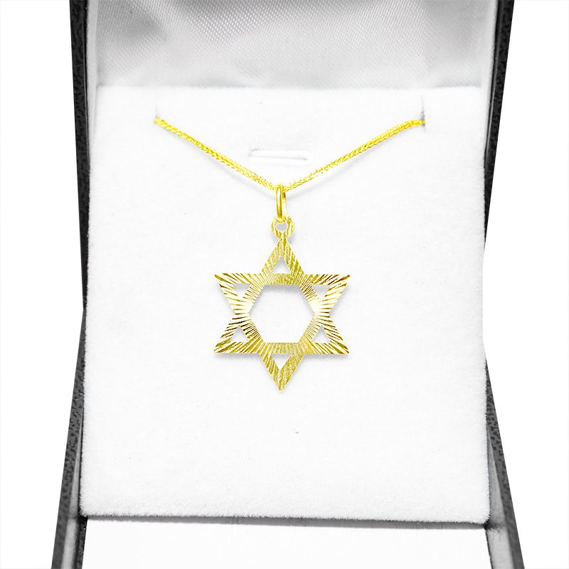 Large Star of David pendant (2.6 cm) in 14k yellow gold with laser decorations