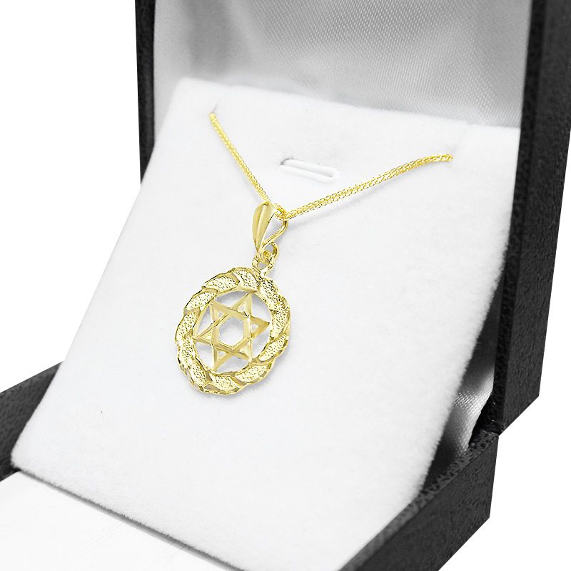 Star of David pendant (1.9 cm) in 14k yellow gold