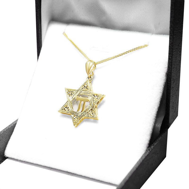 "Star of David" pendant with "Hai" (1.6 cm) in 14k yellow gold