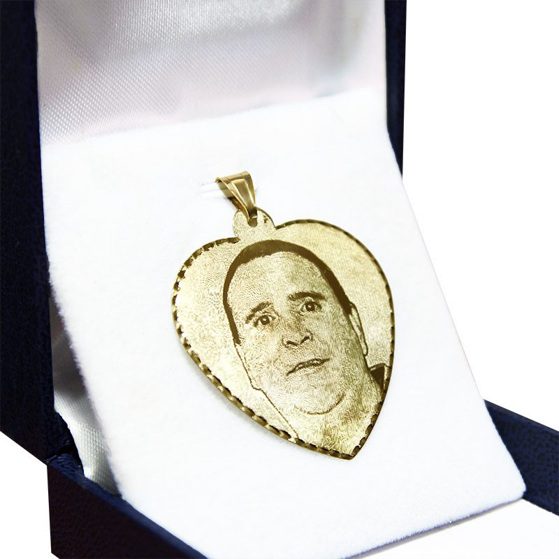 "Huge" heart pendant (4.1*3.8 cm) in 14k yellow gold with high-quality photo engraving