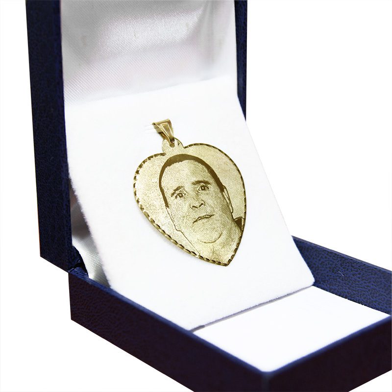 "Huge" heart pendant (4.1*3.8 cm) in 14k yellow gold with high-quality photo engraving