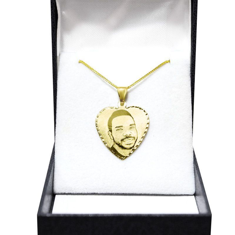 Medium heart pendant (2.5*2.6 cm) in 14k yellow gold with high-quality photo engraving