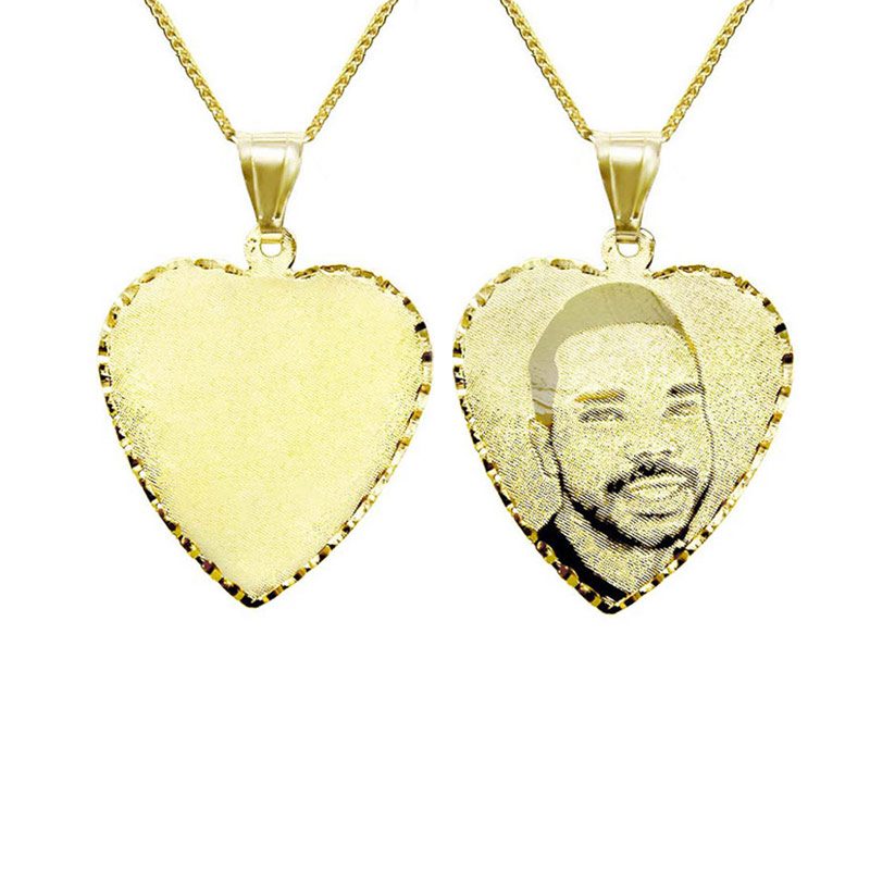 Medium heart pendant (2.5*2.6 cm) in 14k yellow gold with high-quality photo engraving