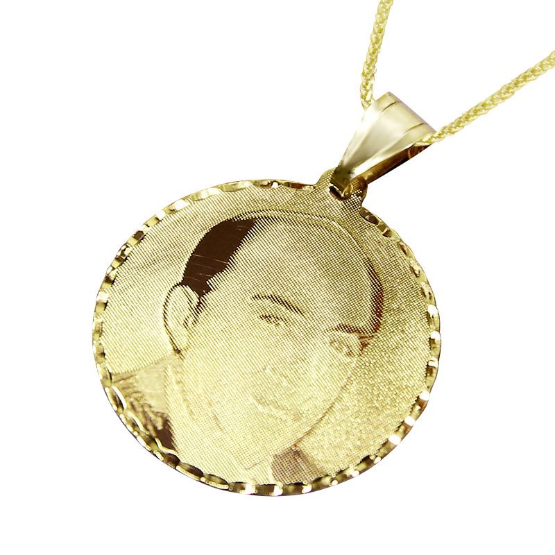 14k yellow gold pendant in the shape of a "medium" circle (2.5 cm) with a high-quality photo engraving