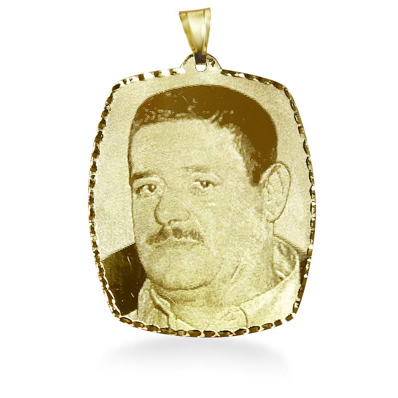 "Huge" rectangular pendant (3.3*4.1 cm) in 14k yellow gold with high-quality photo engraving