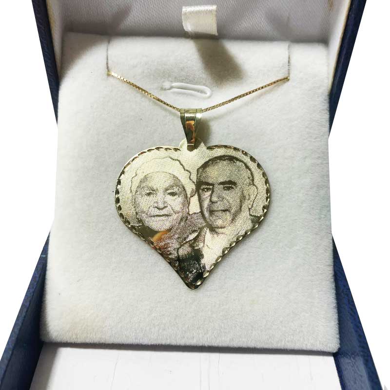 Large heart pendant (3.1 cm) in 14k yellow gold with high-quality photo engraving