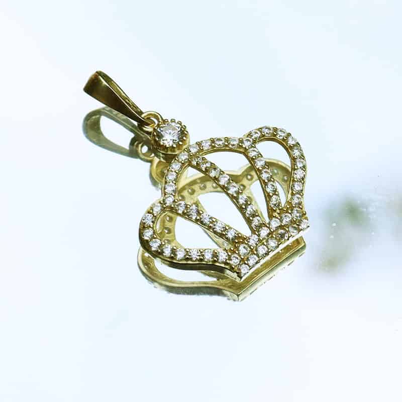 "Crown" pendant (1.6*1.7 cm) inlaid with crystals in 14k yellow gold for men or women