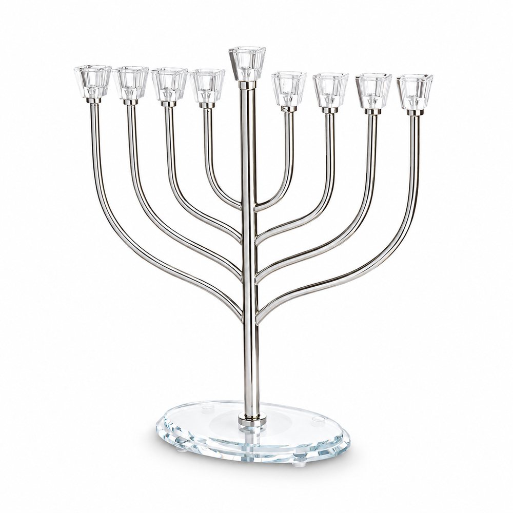חנוכייה "אור הזהב" בגימור כסף עם קנים מעוגלים ובסיס קריסטל – מתכת וקריסטל, גימור כסף