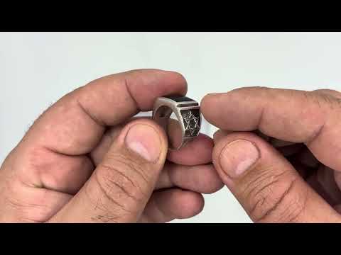 טבעת "מגן דוד" מכסף 925 משובץ אבן אוניקס