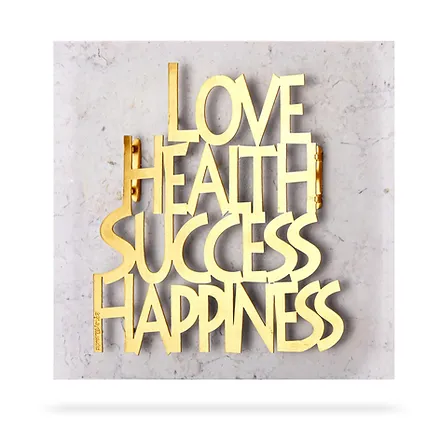 מתלה (20*20 ס"מ) "LOVE, HEALTH, SUCCESS, ..." במגזרת ממתכת ציפוי זהב על רקע דמוי אבן - האמנית דורית קליין